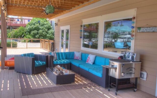 Palm Breeze - 4 Br Home