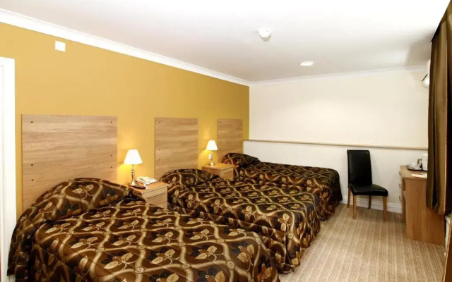 Russel Court Hotel Bournemouth Central