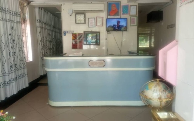 Holmand Hotel
