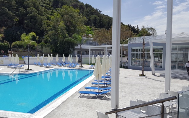 Oceanis Park Hotel