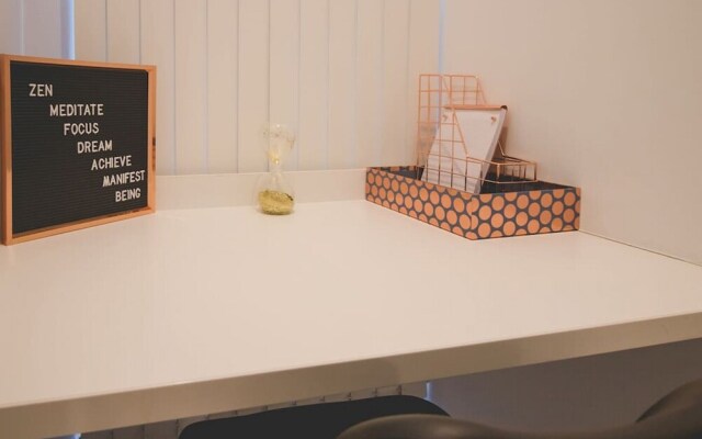 ZEN CENTRAL CBD - 3 Bedroom Apartment