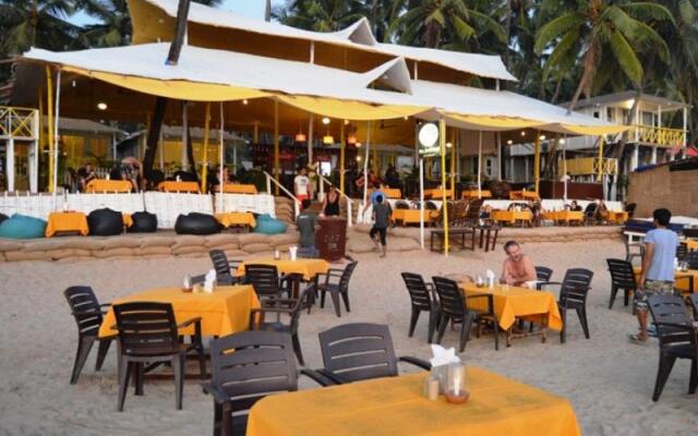 Cuba Premium Huts