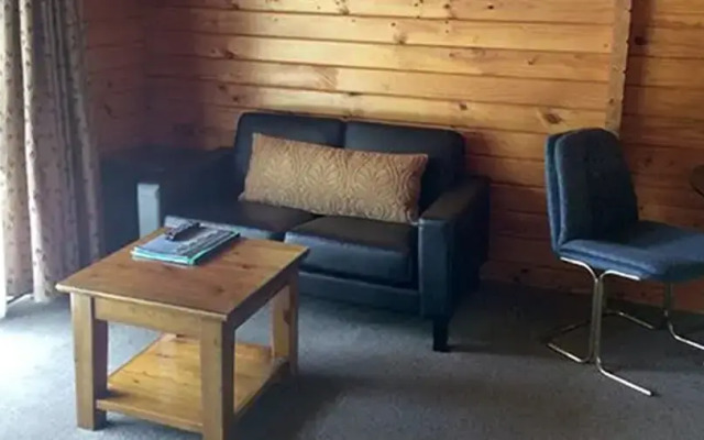 Alpine Lodge Motel