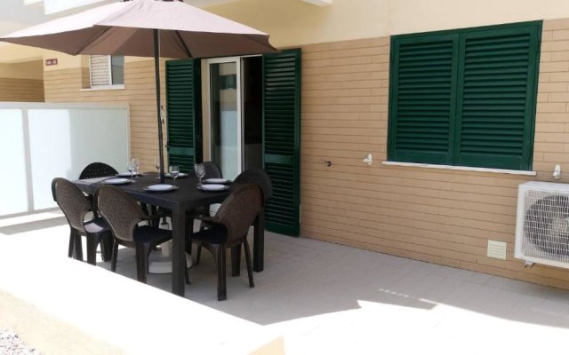 2 Bedroom Apartment 500m From The Beach - Algarve