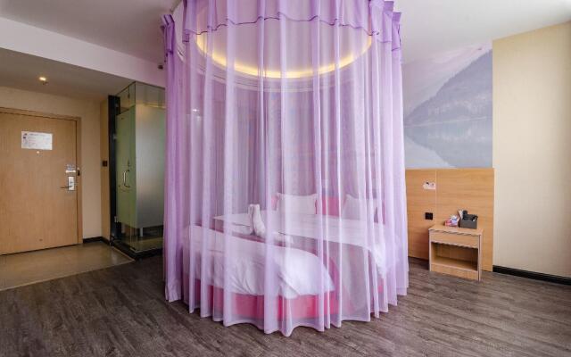 Ike International Hotel