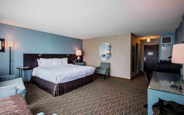 Crowne Plaza Lombard Downers Grove by IHG