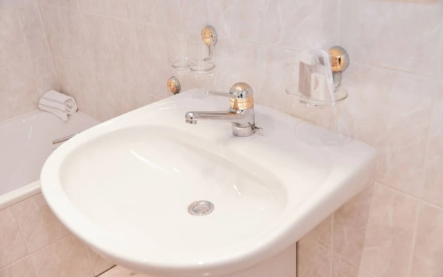 Central City Suite Apartment🧡