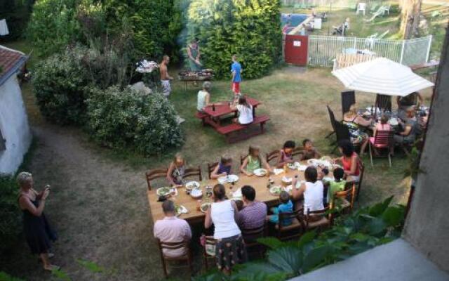 Chambres dHôtes Domaine du Bourg