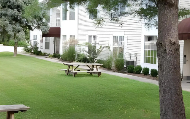 Ambassador Inn And Suites