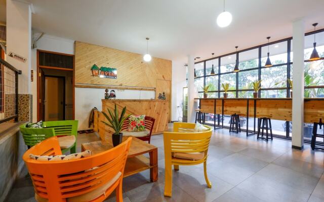 RedDoorz near Universitas Diponegoro 2