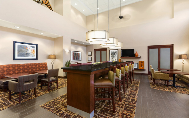 Hampton Inn Suites Opelika I85 Auburn Area