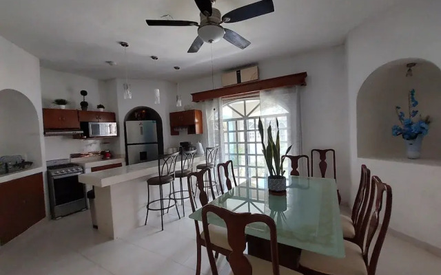 Casa Sol y Luna with pool in merida