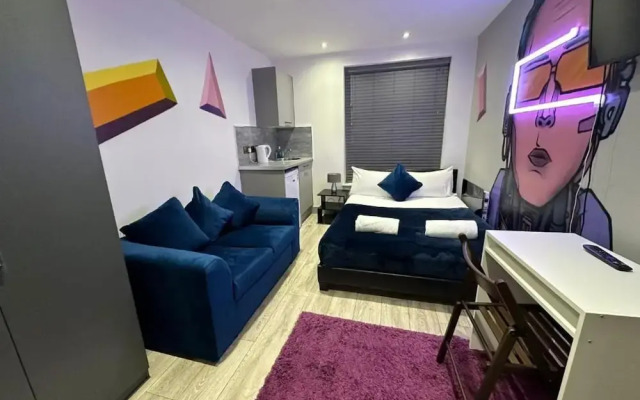 Inviting Studio Flat at Lewisham Way, Se14 London