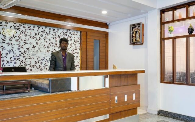 Capital O 49135 Sri Simran Park Hotel