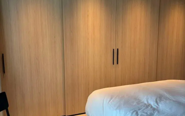 Huswell - Beachfront Apartment With sea View