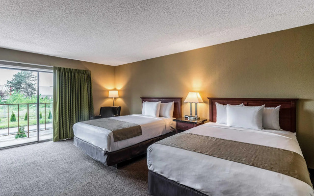Rodeway Inn & Suites Portland