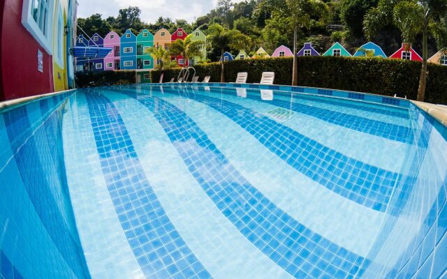 Holland Resort Phuket (SHA Extra Plus)