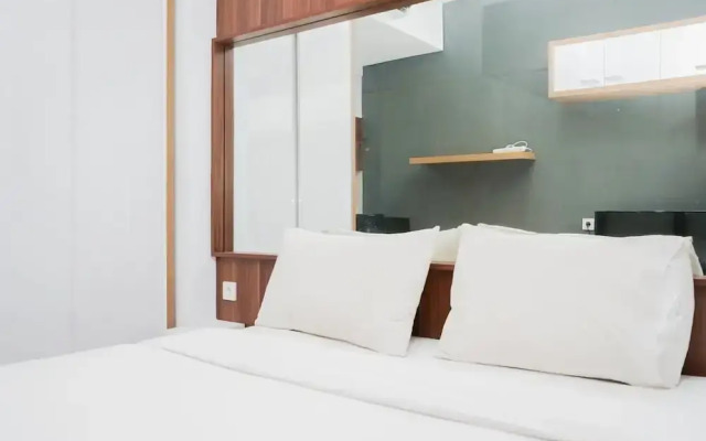Comfort and Cozy Studio Room Apartment at Springwood Residence