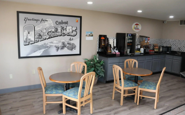 Super 8 by Wyndham Cabot