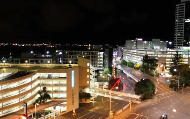 Auckland Waterfront Executive Living