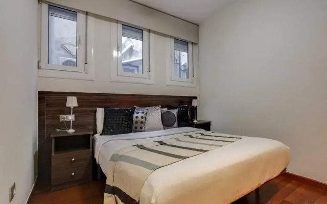 Ronda Sant Pere Private City Center 3Bedroom Suite B