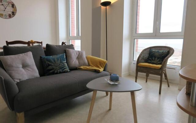 Appartement Avec Superbe Vue Mer À Tregastel - Ref 6