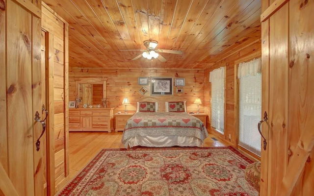 Buttercup 1 Bedroom 1 Bathroom Cabin