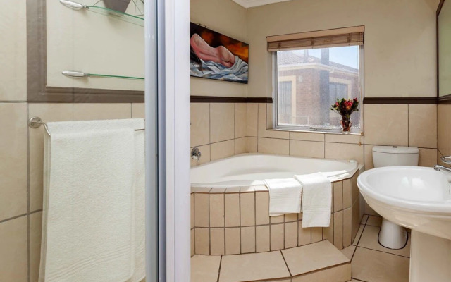 7th Wonder Guesthouse