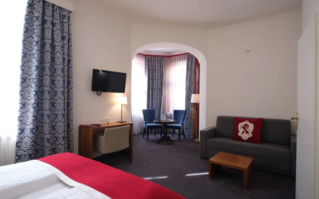 Villa Carlton - Adults Only