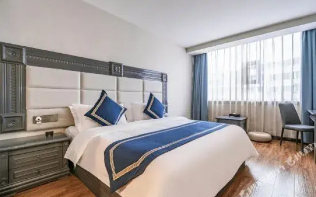 Lanhang Hotel (Zunyi Huizhi Branch)