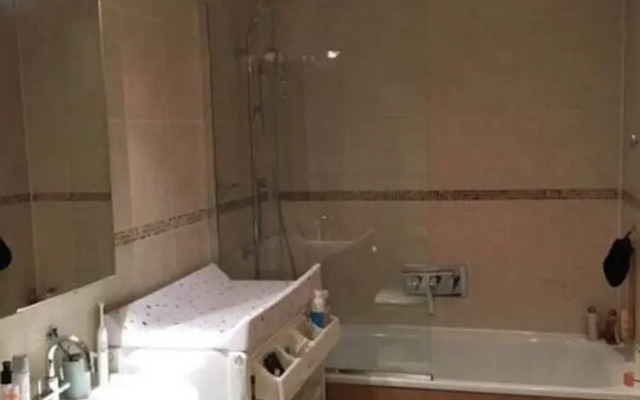 2bed, 2bath Flat Near Hampstead, 5min Walk to Tube