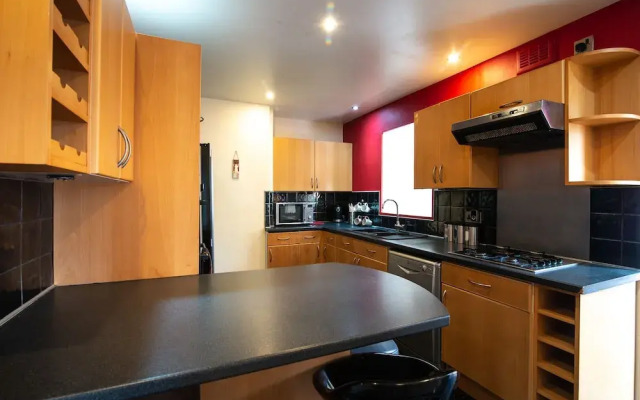 4br-7guests-freeparking-garden-wifi