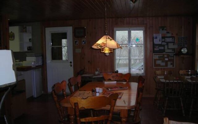Gîte des Hauteurs et Café de la place