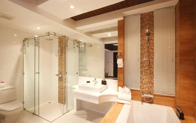 Rayaburi Hotel Patong