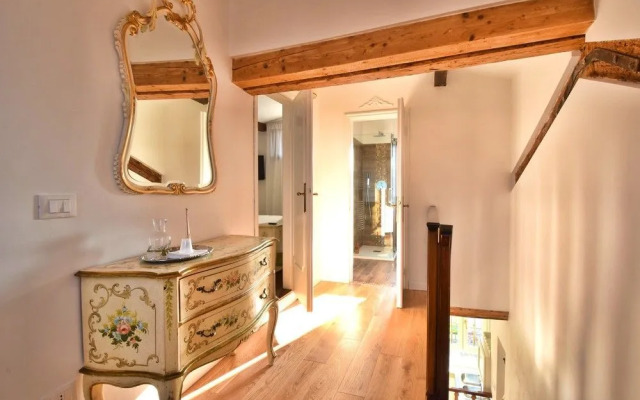 Michelle in Venice - Charming Houses