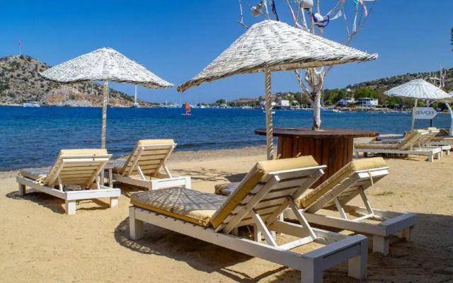 Ladonia Hotels Zemda