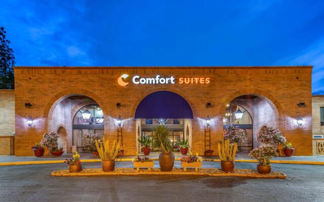 Comfort Suites at Sabino Canyon