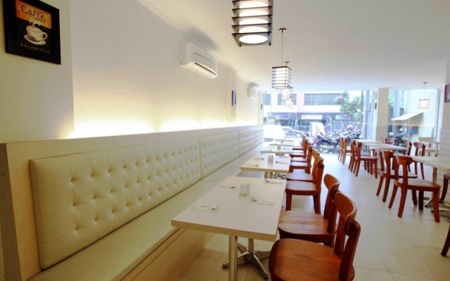 Glassio Hotel Roxy, Jakarta