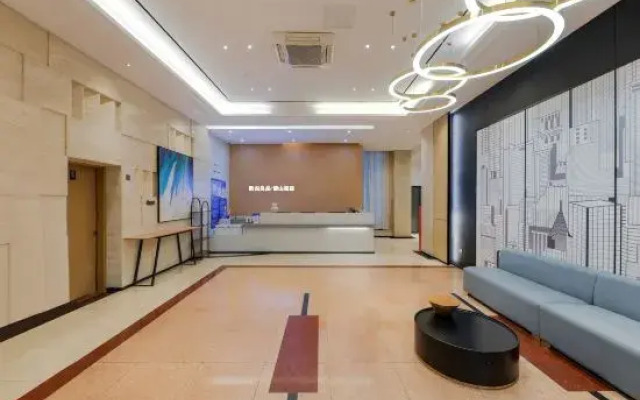 Zhiyouliangpin Hotel (Foshan Lingnan Xintiandi Zumiao Subway Station Branch)