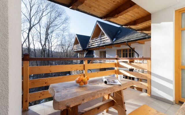 Zakopane Ski Apartment near Polana Szymoszkowa by Renters