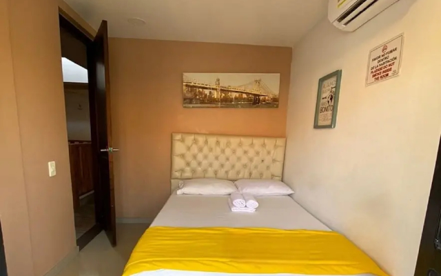 "room in Guest Room - Hotel Room in Gethsemane Walled City With breakfast cl-6" - Guesthouse in 卡塔赫纳 - Photo 2