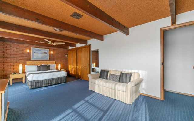 Quality Resort Siesta – Guest Rooms – Lavington