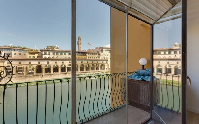 Ponte Vecchio Balcony