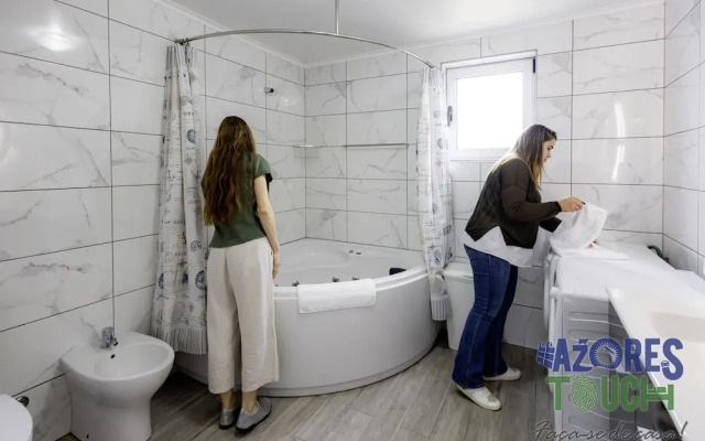 Sunset Pool House T2