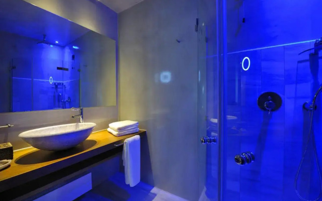 Valeni Boutique Hotel