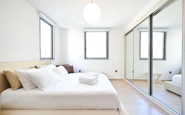 Stunning 4BR in Neve Tsedek by HolyGuest