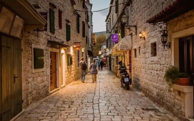 Cozy Downtown Trogir Apartment With Balcony
