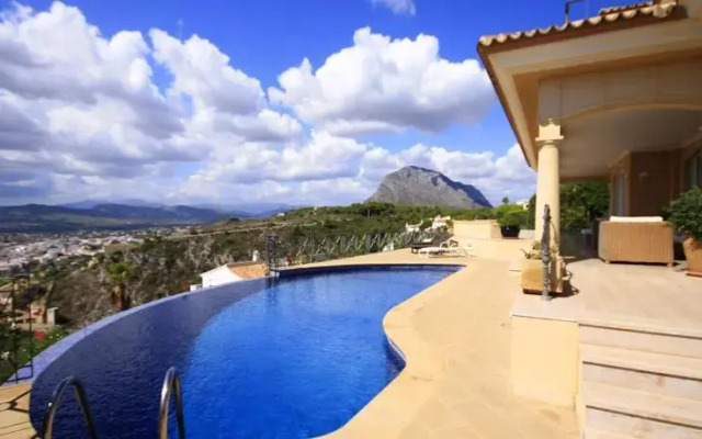 Villa Hiedra
