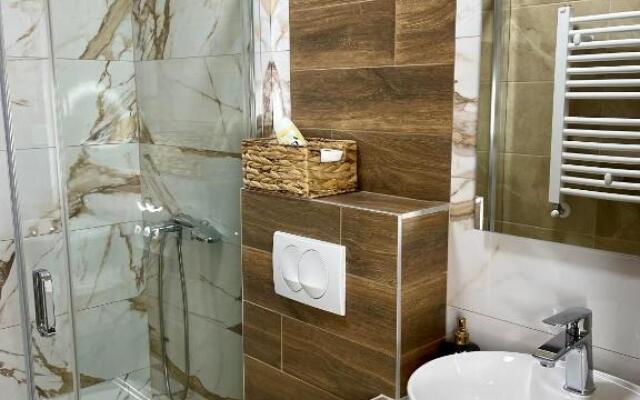 Pink House Apartments