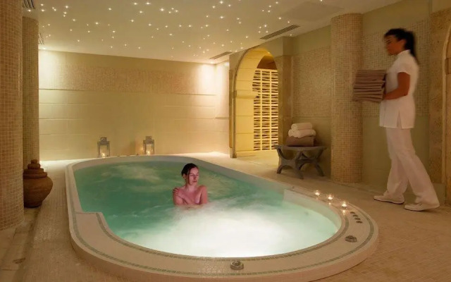 Relais & Châteaux La Bastide